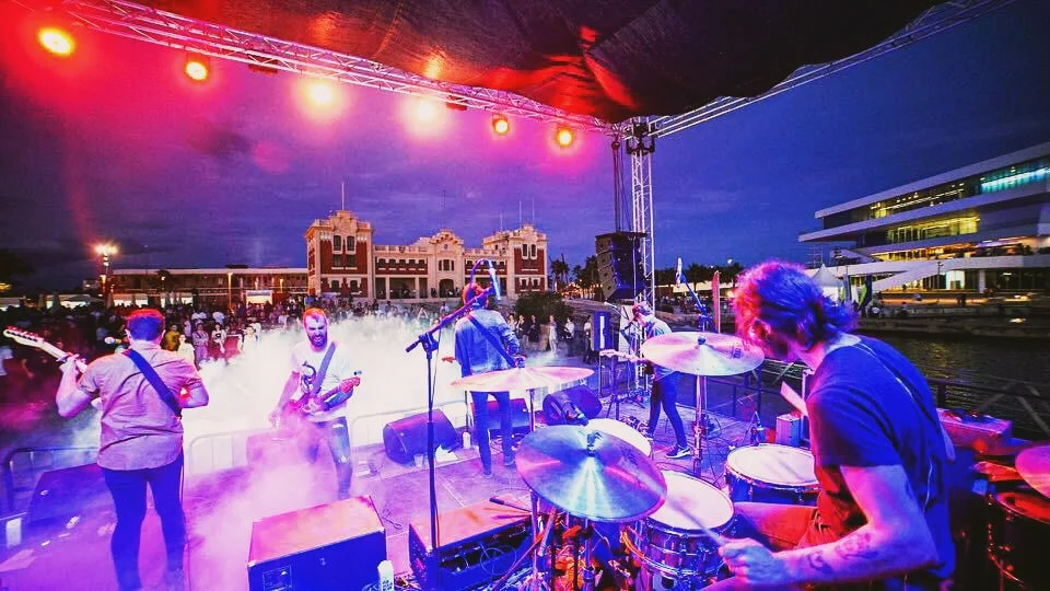 3 tributo banda grupo rock pop.jpg -