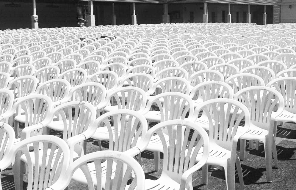 Alquiler de sillas y mesas